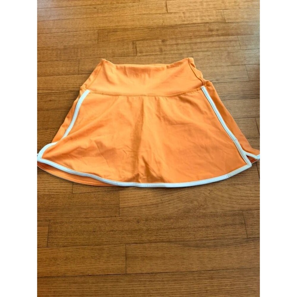 NWT DSG women’s XS orange athletic skort - skirt w/built in shorts stretchy!